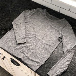 Lululemon long sleeve shirt